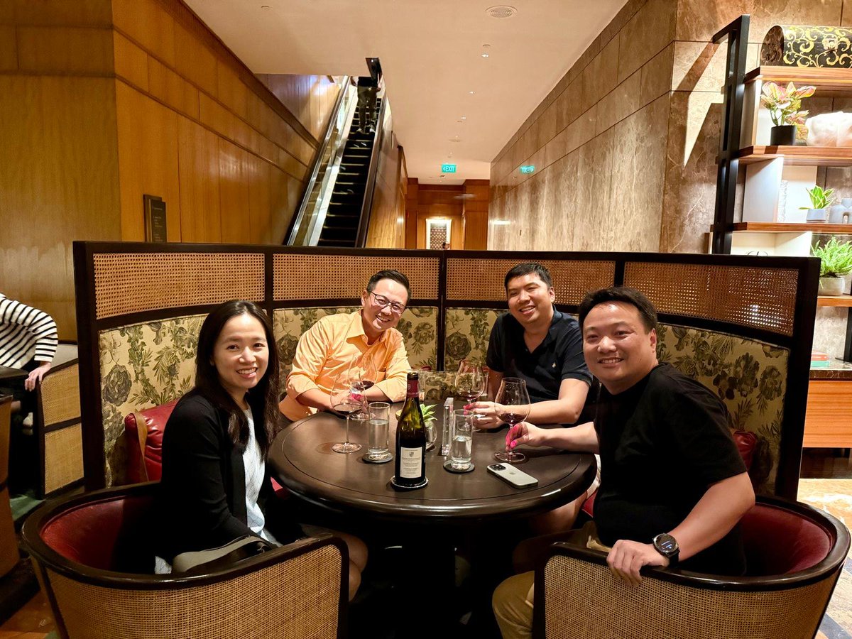 Herbert Loong, MBBS, FASCO (@herbloong) on Twitter photo Always wonderful to meet #friends and #collaborators from around the region.
Nice catchup with some of my 🇸🇬 colleagues <a href="/stephanieplsaw/">Stephanie Saw</a> <a href="/JoeYeong/">Joe Yeong</a> and <a href="/drkevin_chua_lm/">Kevin Chua</a>! Thanks so much for all your wonderful #hospitality, #support, #friendship and #collaborations!
#LCSM Always wonderful to meet #friends and #collaborators from around the region.
Nice catchup with some of my 🇸🇬 colleagues <a href="/stephanieplsaw/">Stephanie Saw</a> <a href="/JoeYeong/">Joe Yeong</a> and <a href="/drkevin_chua_lm/">Kevin Chua</a>! Thanks so much for all your wonderful #hospitality, #support, #friendship and #collaborations!
#LCSM
