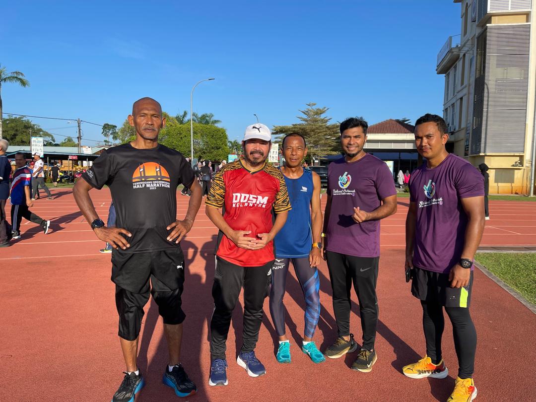 Dr_Uzir's tweet image. Alhamdulillah, pagi ni Fit DOSM: Breakfast Run di Kompleks Sukan Panji bersama warga DOSM Kelantan

#FitDOSM
#StatsMalaysia 
#StatistikNadiKehidupan 
#StatistikSegalanyaPasti
#MyASEAN2025 
#ASEANMalaysia2025 
#KepengerusianASEANMalaysia2025
#BanciPertanian2024
#KPDOSM