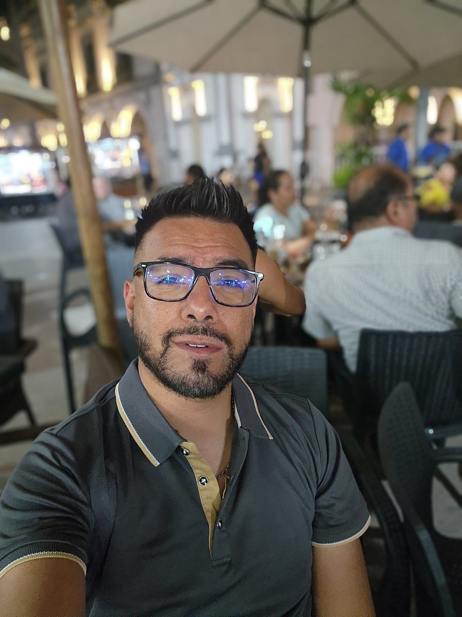 Giovanni Ruiz (@giovas86) on Twitter photo 