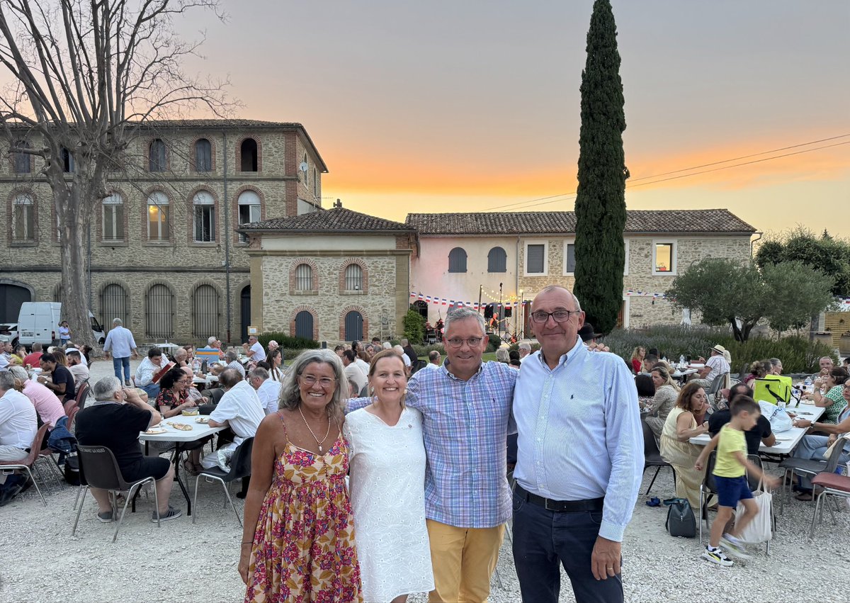 Gilles Pennelle (@gillespennelle) on Twitter photo Au cœur du vignoble provençal, une belle soirée organisée par la Fédération RN du Vaucluse.
L'occasion de fêter avec les nombreux élus du département et les militants, le premier anniversaire de l'élection de <a href="/CathRimbert84/">Catherine Rimbert</a> dans la 5ème circonscription.
<a href="/H2Lepinau/">Hervé de Lépinau</a> <a href="/FranceLorho/">Marie-France Lorho</a> Au cœur du vignoble provençal, une belle soirée organisée par la Fédération RN du Vaucluse.
L'occasion de fêter avec les nombreux élus du département et les militants, le premier anniversaire de l'élection de <a href="/CathRimbert84/">Catherine Rimbert</a> dans la 5ème circonscription.
<a href="/H2Lepinau/">Hervé de Lépinau</a> <a href="/FranceLorho/">Marie-France Lorho</a>