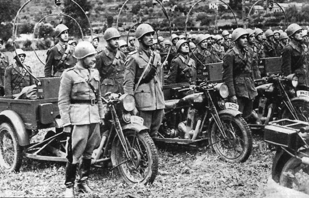 YPasholok's tweet image. Benelli 500 M36 Mototriciclo with Breda SAFAT aircraft MG, used for airfield defence. Located in Samara, Russia.
dzen.ru/a/aGTxsIItpFUw…
#italianwheeled
#motorbikes