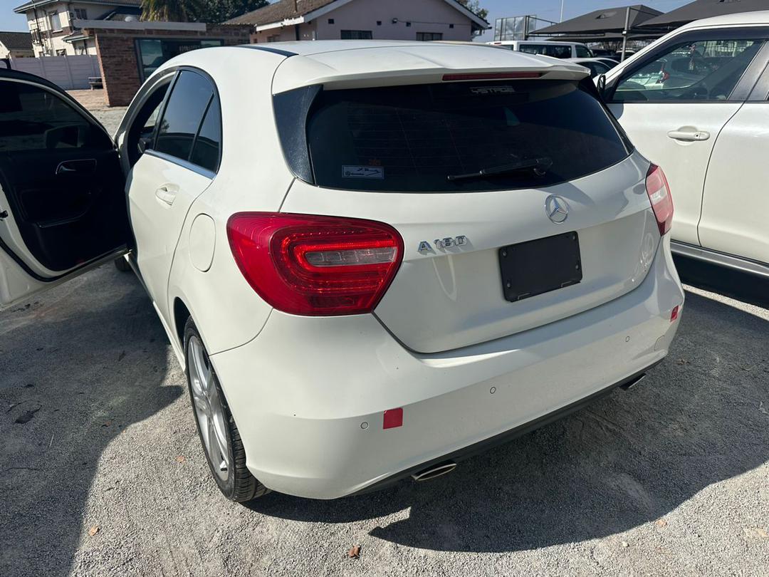 2013 model duty paid asking for $10.5k negotiable

+263784984104