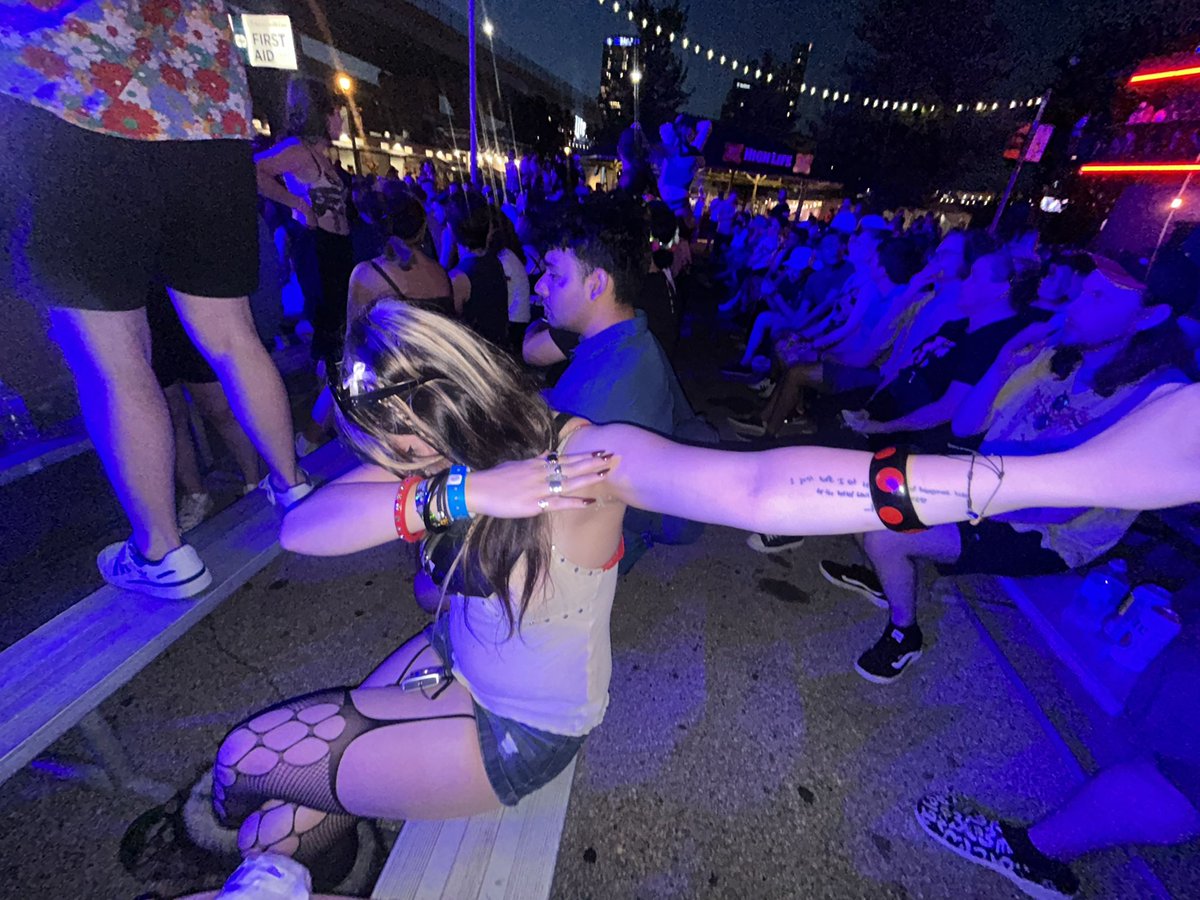 mads 🗣️ (@maddyvancuren) on Twitter photo 