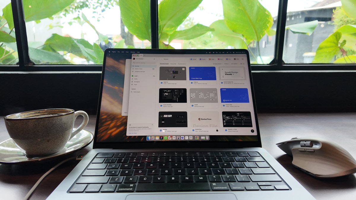 vinit_zupit's tweet image. touched down in bali yesterday and slept 13 hours straight, pretty sure that’s a new personal record 😴
started the morning with my first ever muay thai session 🥊
then settled into deep creative work mode with good coffee + green views
let’s see what week 1 brings 👀