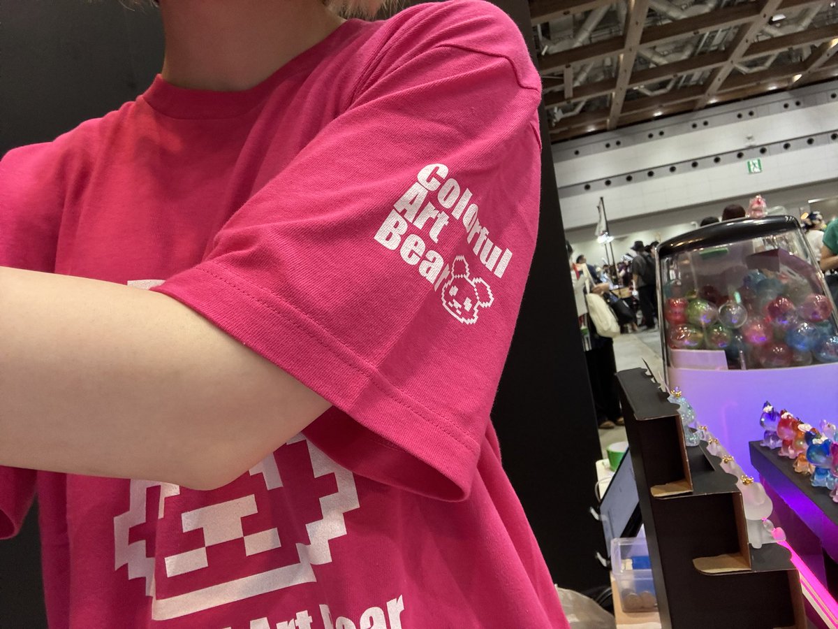 Tシャツも新作です！

ピンク・黒　¥4000

前に販売したタオルとよく合う🐻‍❄️✨