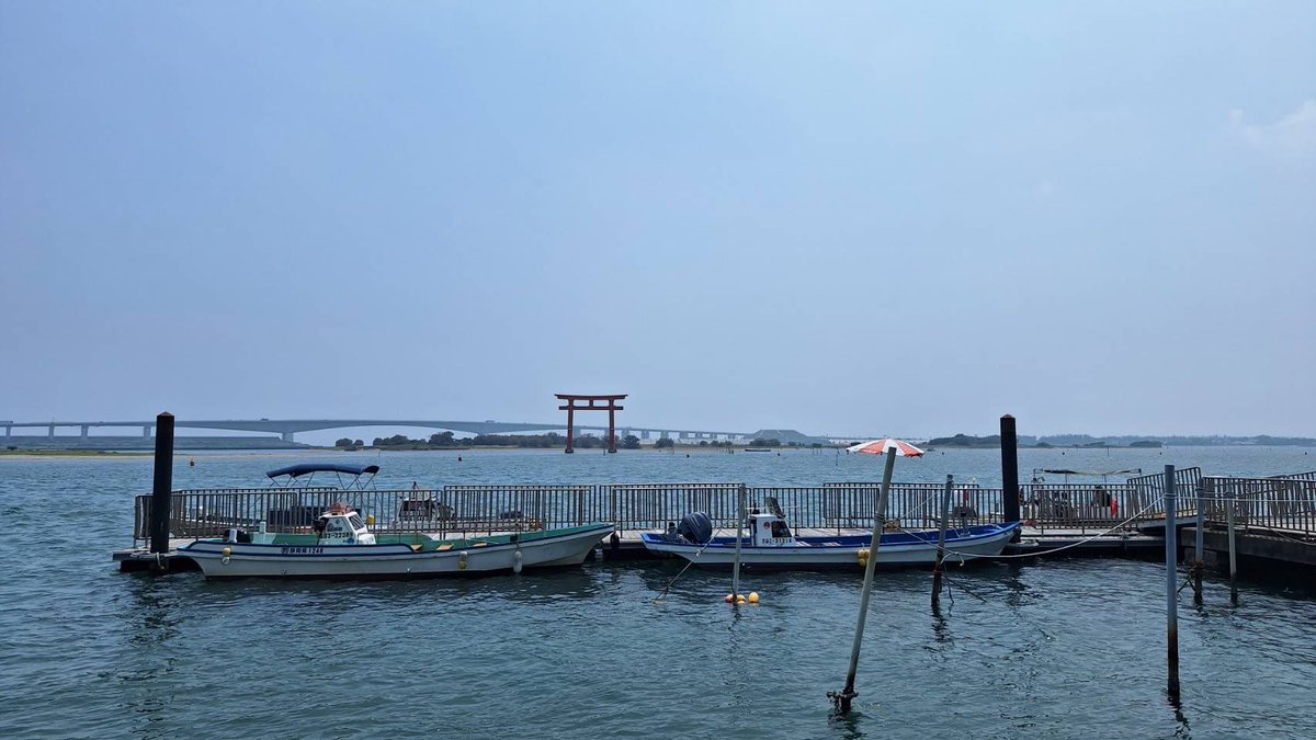 sanen_fire's tweet photo. #弁天島花火大会 会場より
三脚の使用はカメラ専用席でのみ許可されているそうです https://t.co/XHfWR62CXu