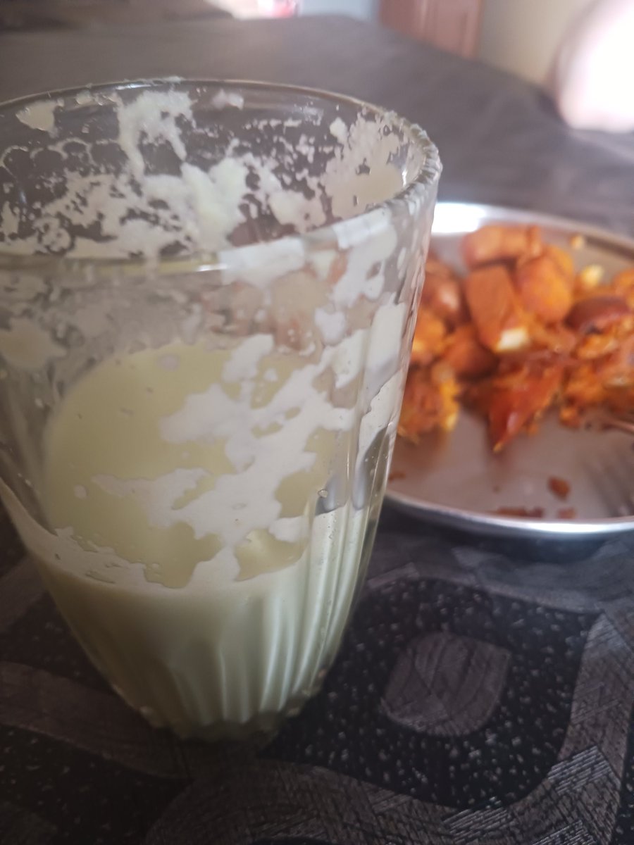 pbothra007's tweet photo. Morning Breakfast #Avacadoshake #Breadpoha https://t.co/7s44kQExvK