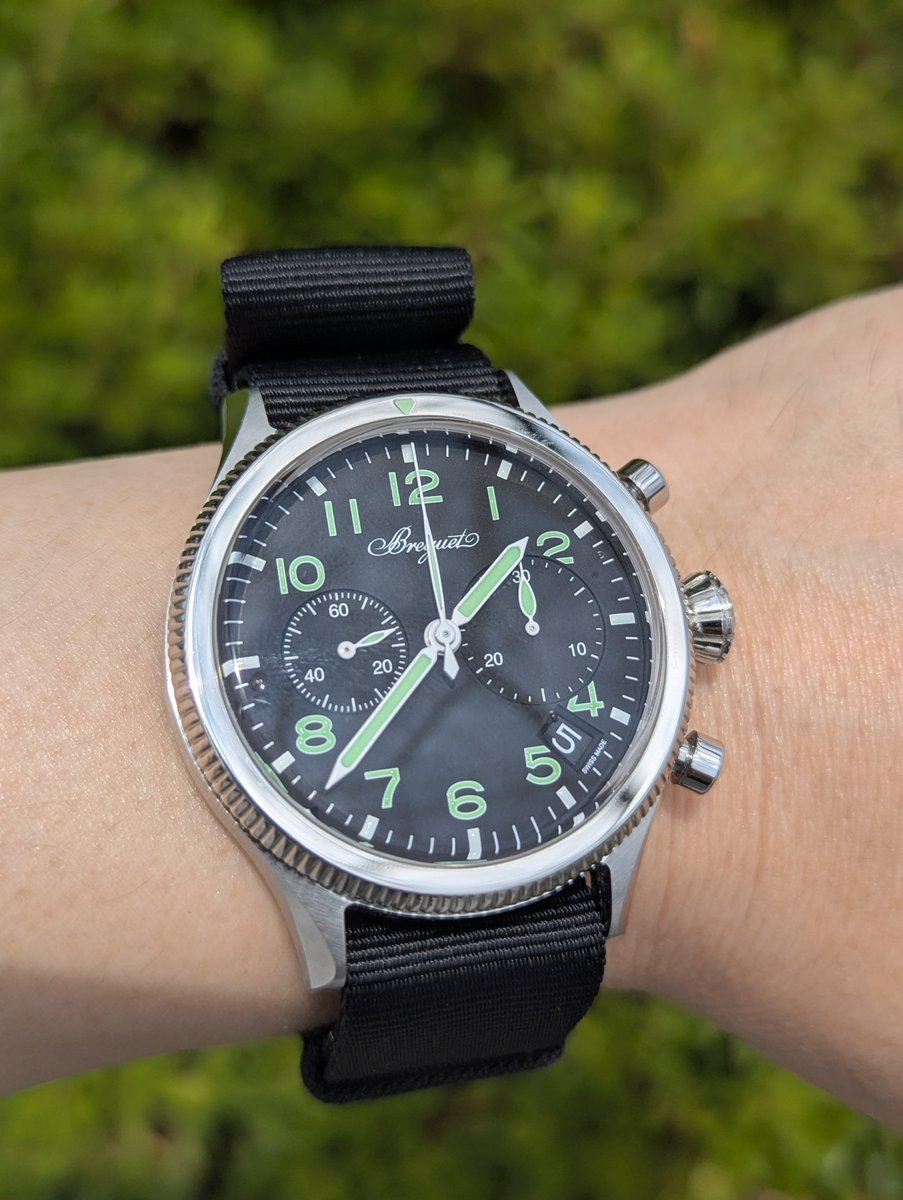 quackers0107's tweet image. たとえ新作がノンデイトで径が小さかろうとこの時計との入れ換えは考えられない
 #breguet  #ブレゲ  #type20