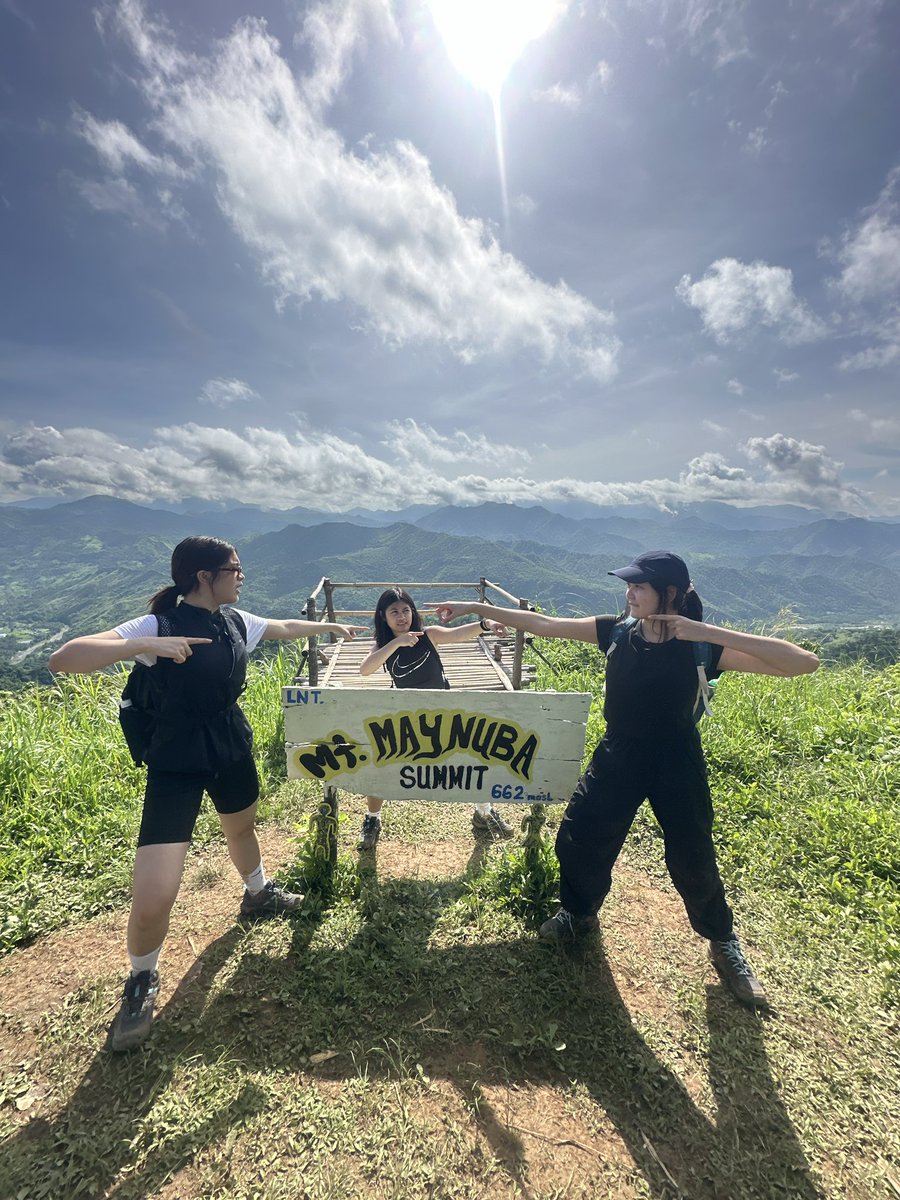 nianaguerrero's tweet image. yall we went on a hike today be proud