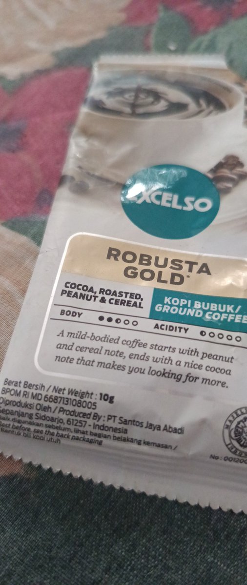Alhamdulillah. 
Hidden Gem. (Baca: hiden jem, bukan haiden gem). 

Nemu kopi sachet. 
Semoga nikmatnya benar-benar seperti emas (bukan seperti mas-mas). ☕🔥💦

Yg blm di follback, sila Reply disini. 👇
