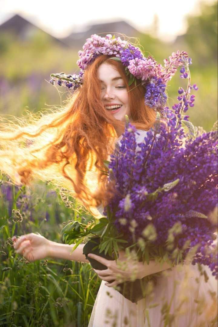 ِ
𝑩𝒖𝒐𝒏𝒈𝒊𝒐𝒓𝒏𝒐 💜☕

-أن تحيا كل يومٍ بِروحٍ مُشعةٍ وأملٍ جديد؛ مُحتضنًا قهوتك المفضلة، تمسك بهجة الحياة، وَصبورًا على كل شيءٍ ..🫶🏻💜༊

✰💜صَباحكم مُشـرِق بالنور و البركة💜✰
✰┄┄┉━❀❥💜🧜‍♀️❥❀━┅┄┄✰