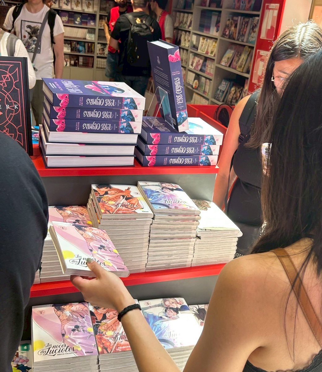 oreco730's tweet image. フランスのサイン会へ来ています！皆さん温かくて楽しい〜😭