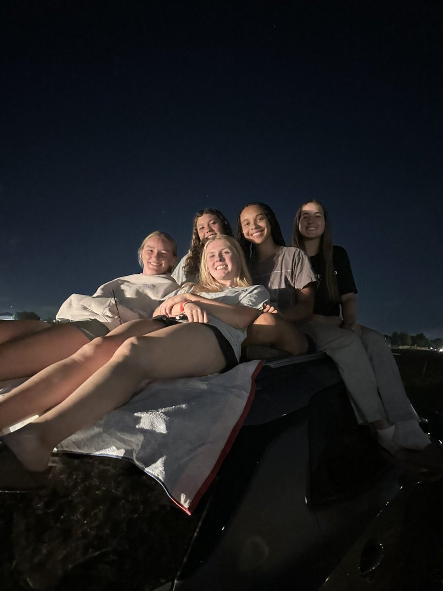 Some post game 🎆 after a 2-0 day on the field! Layla Crandall (2027, C/3B) with a 💣 Rachel Lyons (2026, OF/RHP) &amp; Brooklyn Green (2027, RHP/UT) combined for 13 IP with 2 ER, 10 SO, &amp; 1.077 ERA in the ⭕️ &amp; clutch defense all day! Back at it tomorrow at 2PM at Carroll Butts Park!