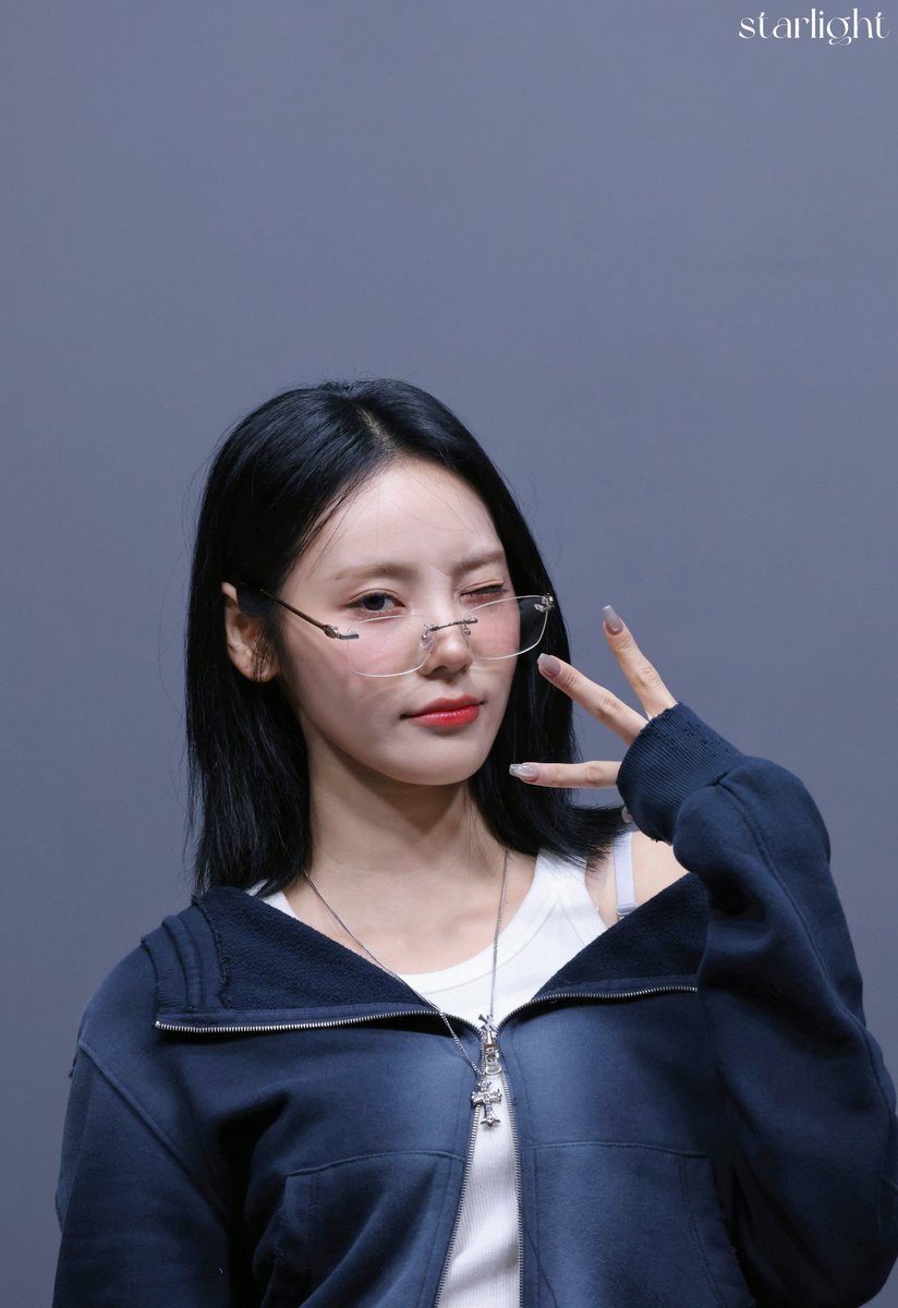 loona820's tweet image. 250704 jinsoul
#진솔 #JinSoul
#아르테미스 #ARTMS