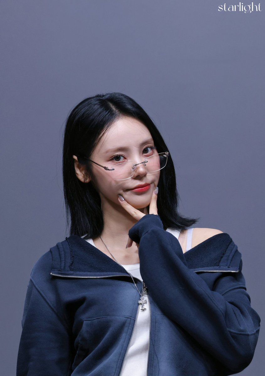 loona820's tweet image. 250704 jinsoul
#진솔 #JinSoul
#아르테미스 #ARTMS