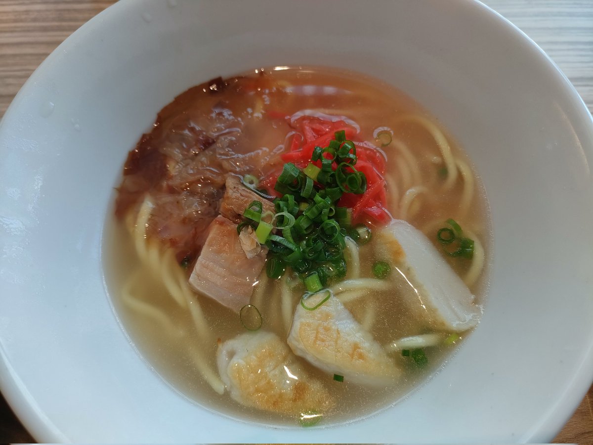 今日は池袋のタイムズ スパ・レスタへ。
天気も良くて11階の外気浴が最高だった🤤
沖縄フェア開催中なので、ビールと沖縄そばキメた。