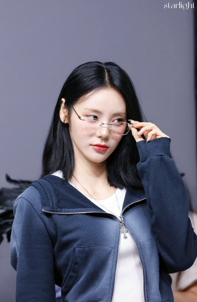 loona820's tweet image. 250704 jinsoul
#진솔 #JinSoul
#아르테미스 #ARTMS