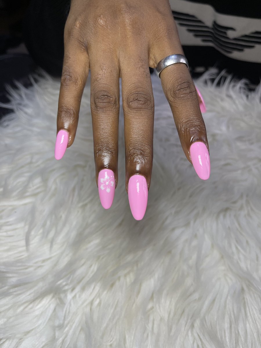 between_coats's tweet image. Soft pink nails for my soft girlies💞
Pinterest worthy nails? I’ve got you!
Location- Yaba, Lagos
Home service available