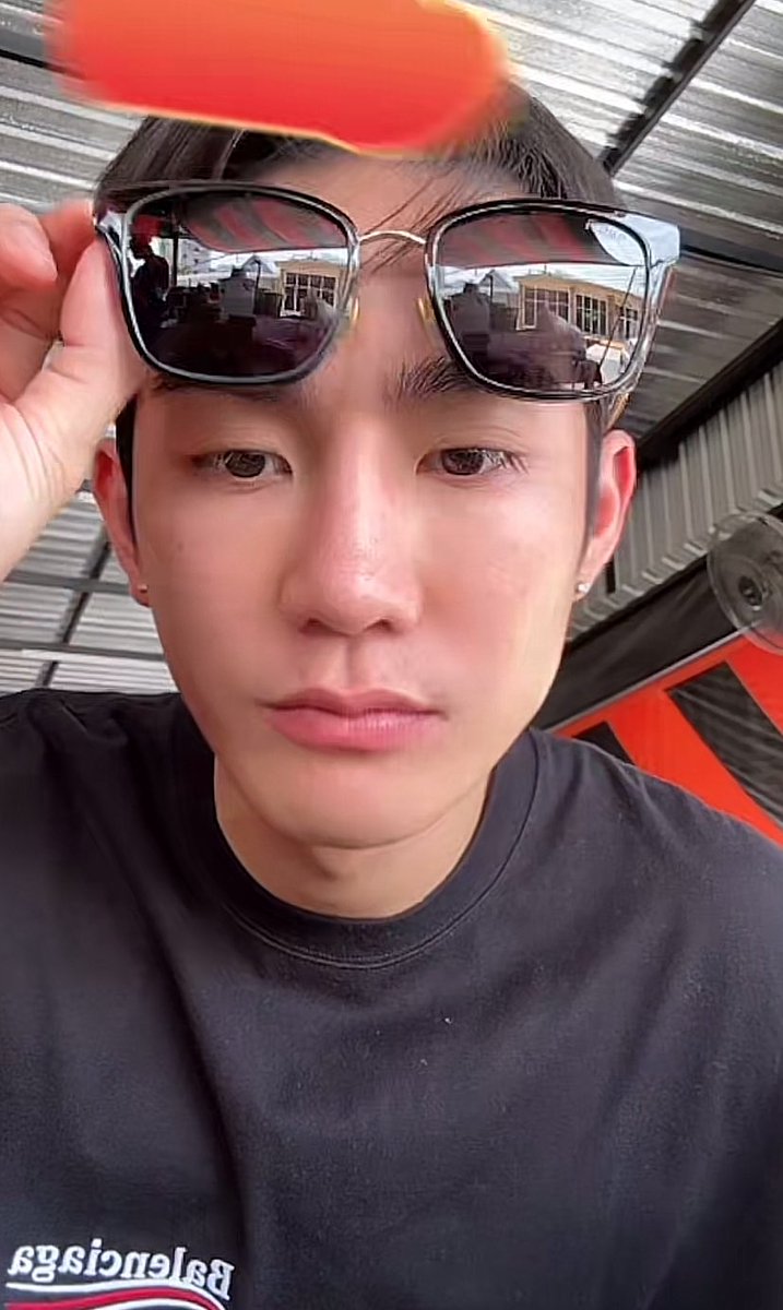 forceofficial_'s tweet image. วันนี้ฟอสมาอีทอีทก๋วยเตี๋ยวเรือโชว์งับ สไตล์คนเหงา สถิติคร่าวๆ ✨

💎 ติดอันดับ 9 ลีก D1
🧡 ยอดหัวใจ 669K 🔥 
🤍 ยอดผู้ชม 40.6K คน
🎁 และของขวัญอีกมากมาย ✨

เดี๋ยวฟ็อกฟอสมาลงไลฟ์ย้อนหลังให้นะคะ รอสักครู่น้าาา 

#fforce_ @fforcejs 
#FOLARIS #เจ้าพวกจองหองพองขน