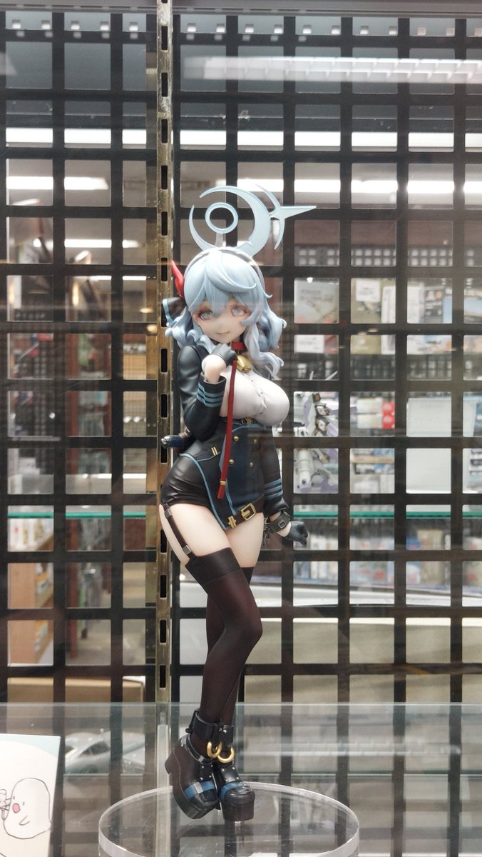 ボークス京都にフレンチドールさんのブルアカ天雨アコ置いてきました。
相変わらず京都はフィギュア率低いですがよろしくです。