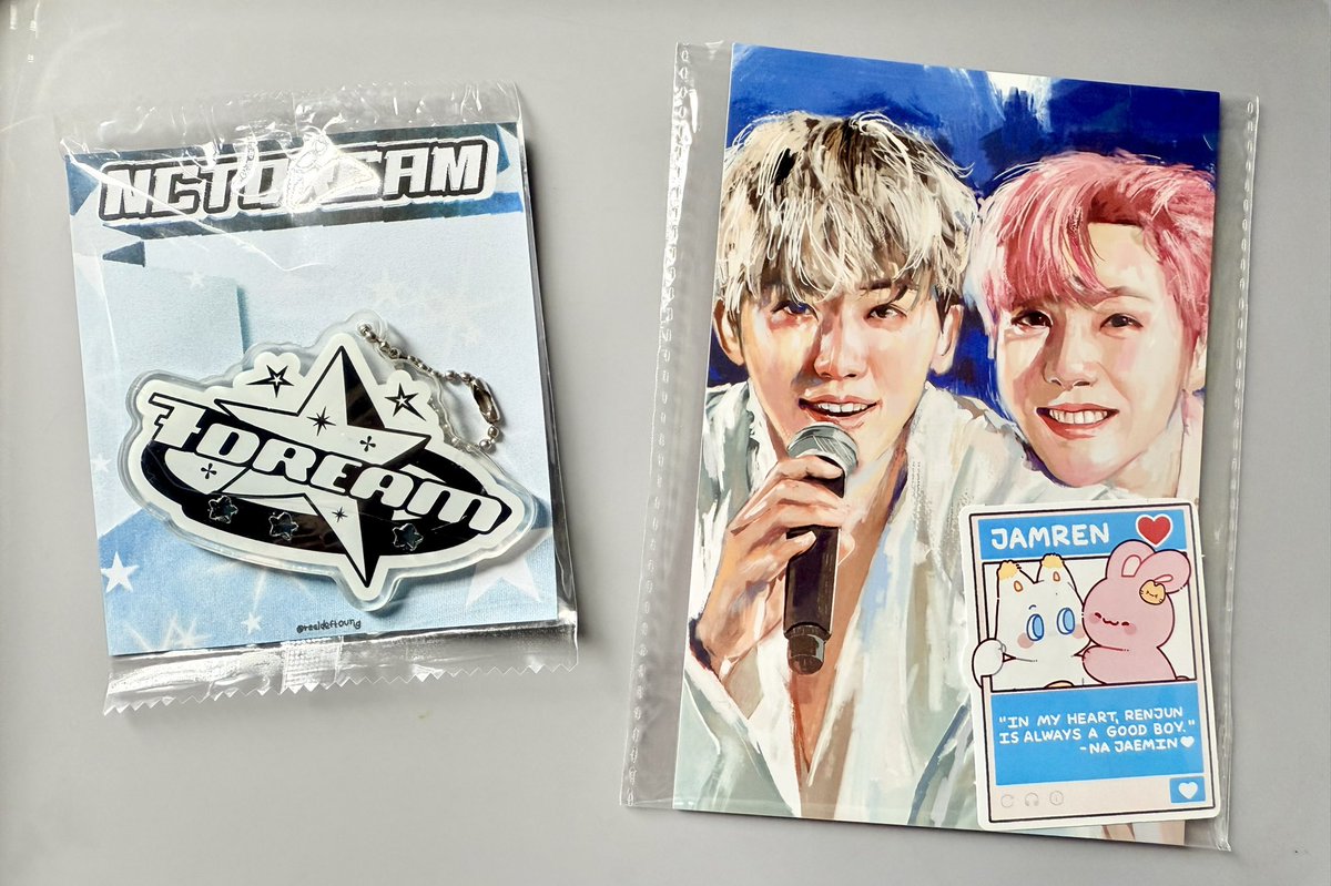 realdeftoung's tweet photo. 𝓼𝓹𝓪𝓬𝓲𝓪𝓵 𝓽𝓱𝓪𝓷𝓴 💚
preview by : #นปอาร์ตแกล 
print sticker jr by : #รีวิวnownow 
print postcard jm/jr by : #smileyjnleerw
made keyring by : #รีวิวแคทแคท 
designed keyring by : #swsreview
designed sticker jm/jn by : #ocbcms 
designed package keyring by : #pearlyxrv 
designed sticker jr by : @/mirpp__ 
cms postcard jm by : @/loveubettter
cms postcard jn by : @/earrthearrth 
cms postcard jr by : @/luisjerion_