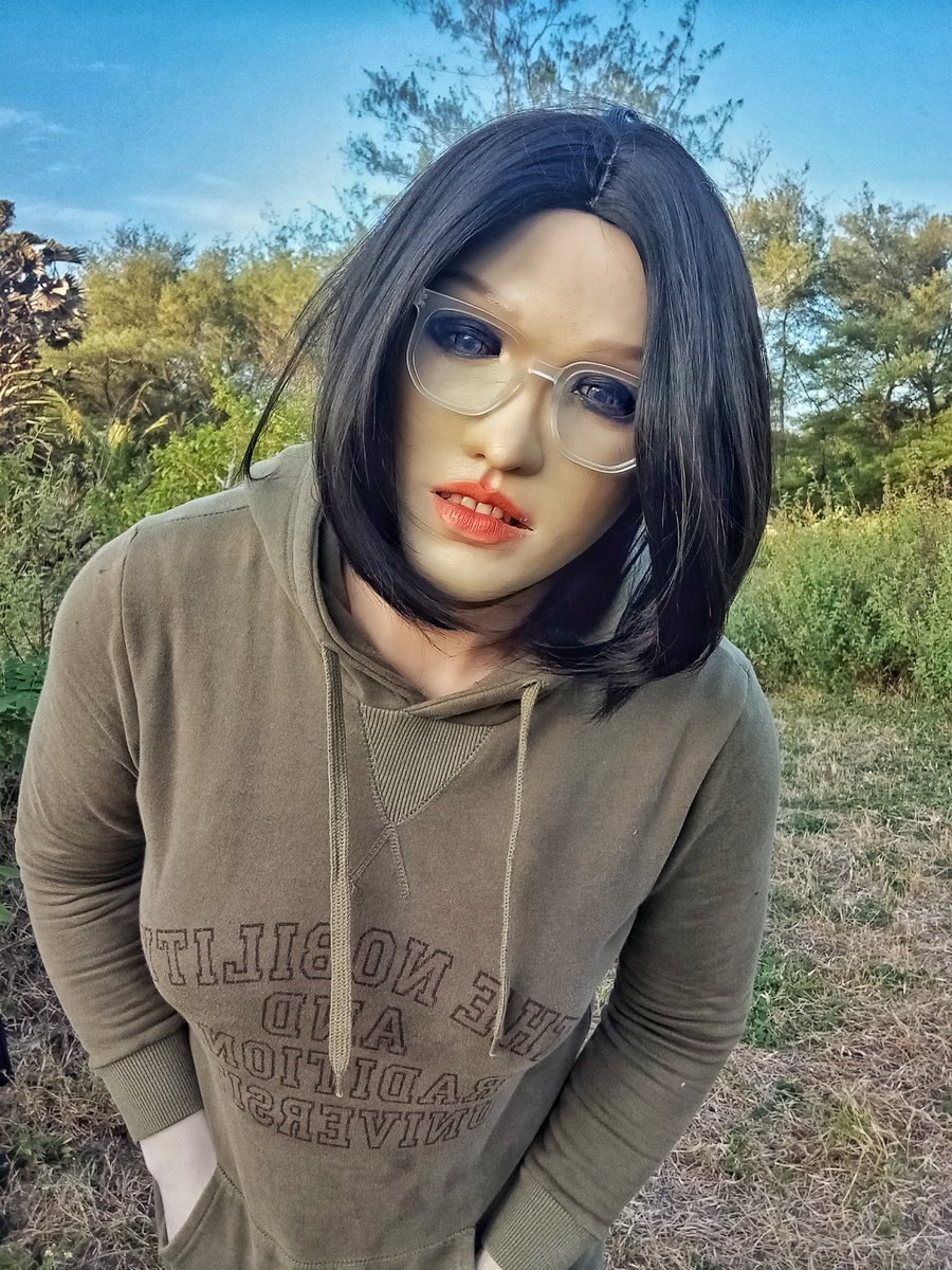 Percayalah, aku akan terus bersamamu

Mask : @dreammask_studio

#femalemask #mask #siliconemask #dms  #dmsfetish #realisticmask #dreammask #doris #m26 #zentai #pantyhose #tight #dreammaskindonesia #indofemask #indofemasker
                    instagram.com/p/DLtrDeGSskB2…