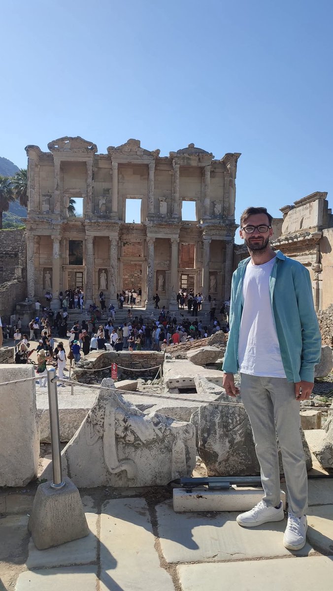 Selâmûn Aleyküm Hayırlı Sabahlar Dostlar 🙋 

Hiç bir hediye yürekten verdiğiniz sevgi kadar değerli değildir.

Sevenlerimize SELÂM Olsun"
Huzurun gönlünüzden eksik olmadığı, mutluluğun yüzünüze yansıdığı bir gün  geçirmeniz dileğiyle...

Hayırlı Sabahlar 🤗