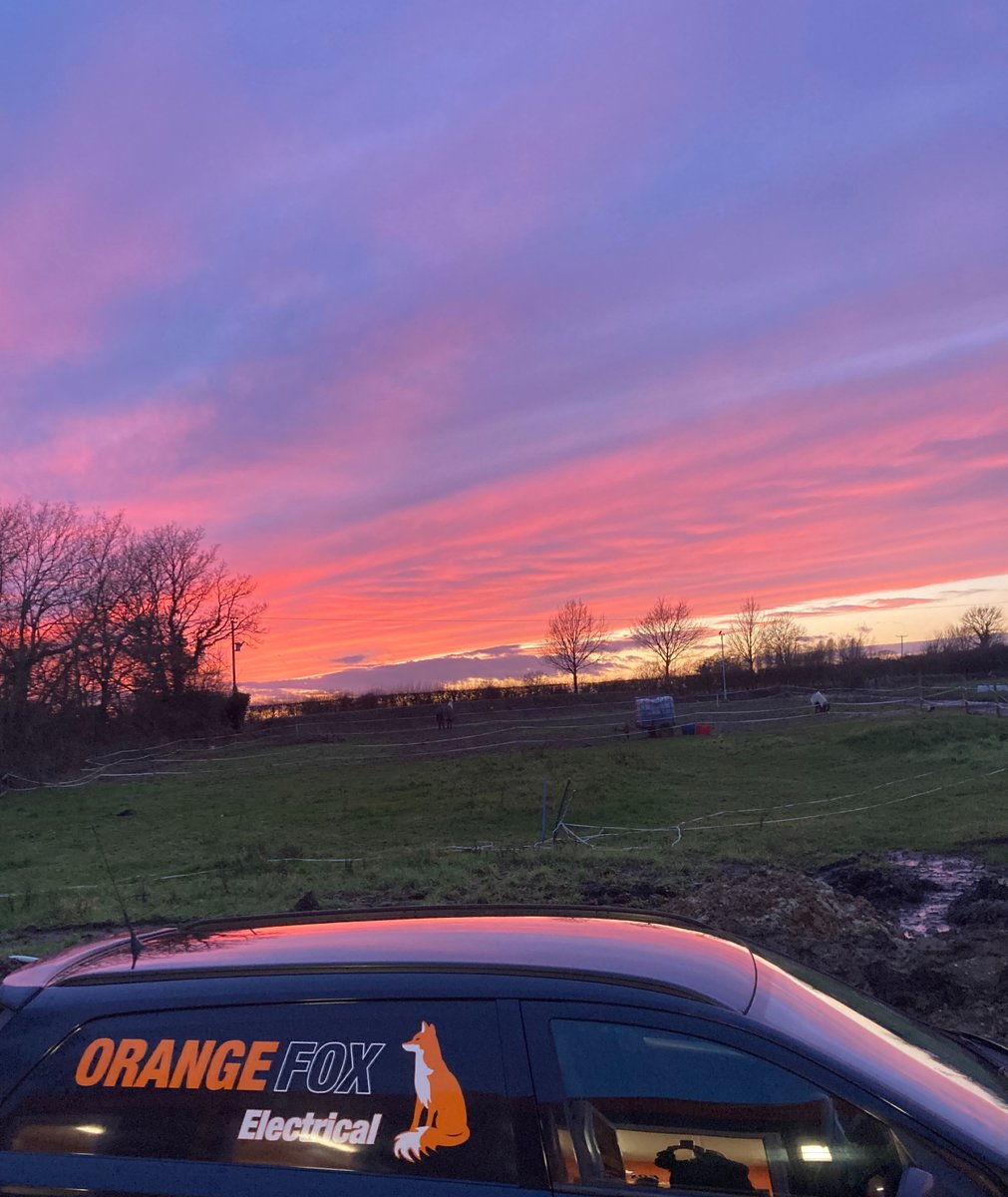 OrangeFoxEl's tweet photo. You don’t need to know what’s wrong.
 You just need to know who to call.
🦊 Orange Fox Electrical — on call 24/7/365
 📞 Call us for a call out: 01603 743373
#OrangeFoxElectrical #EmergencyElectrician #24HourElectrician https://t.co/nX7YFvUI8A