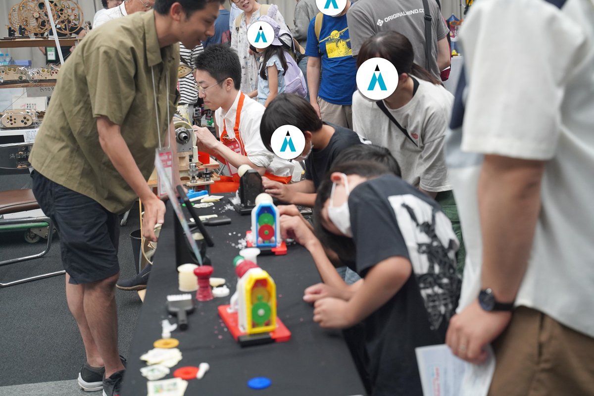 ▲Hamamatsu Micro Maker Faire 2025▲

個性あふれる作り手たちと、その魅力に惹かれる多くの来場者で会場は大盛況！
メイカーとの交流やものづくりの楽しさを体感できる機会です。
本日7月5日（土）17:00まで開催しています。ぜひお立ち寄りください。

#HamamatsuMMF2025