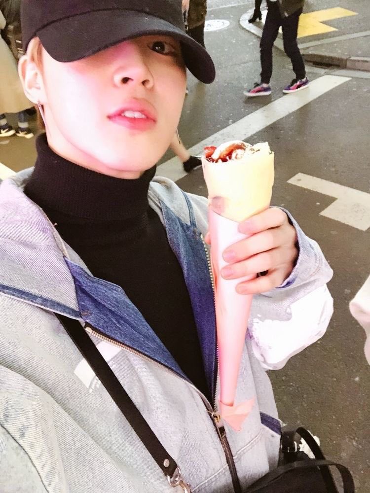 이 볼캡들은 다 어디다 두고 왜 자꾸 비니를,