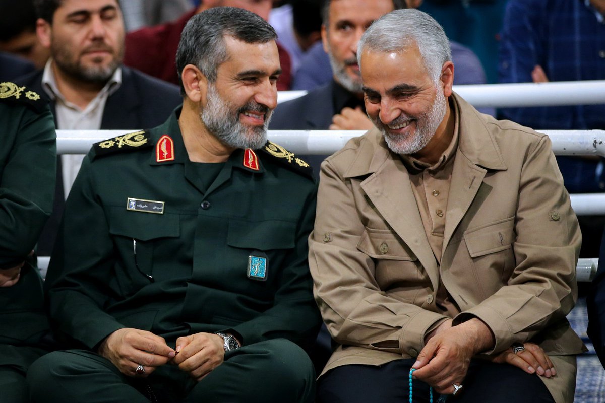 Zahra_a8282's tweet image. ما از شعار ما ملت امامحسینیم آموختهایم که هیچگاه از ترسِ سختی، میدان را خالی نکنیم.
#مردم_حسینی
#ملت_امام_حسین