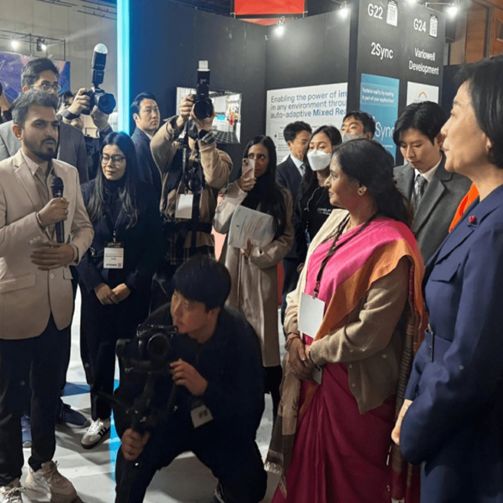 krypton_ai_tech's tweet image. 🌏 Honored to represent 🇮🇳 at COMEUP 2024 in Seoul — Asia’s premier global startup fest!
Joined global leaders &amp;amp; innovators to showcase India’s vision for cross-border collaboration &amp;amp; entrepreneurship.
#COMEUP2024 #StartupIndia #IndiaAtCOMEUP #KryptonAITech #GlobalInnovation