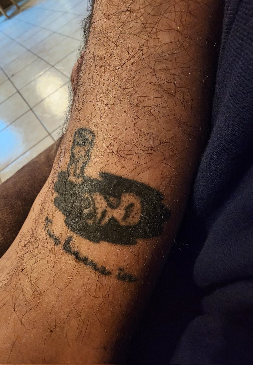 IsaacJuicy7's tweet image. @FreeThrowEmo #twobeersin