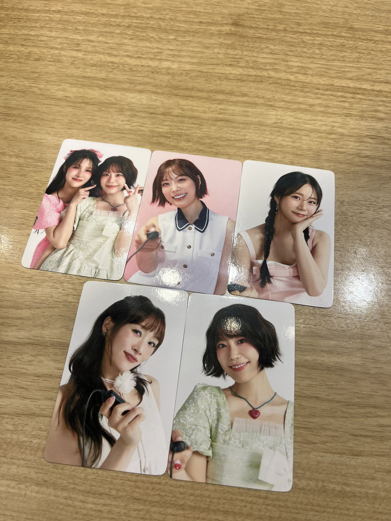 KARA　ギュリ　スンヨン　ハラ　ヨンジ　バレンタインパーティー　関連グッズ Amazon.co.jp: KARA 写真集 グッズ karasia スンヨン ハラ