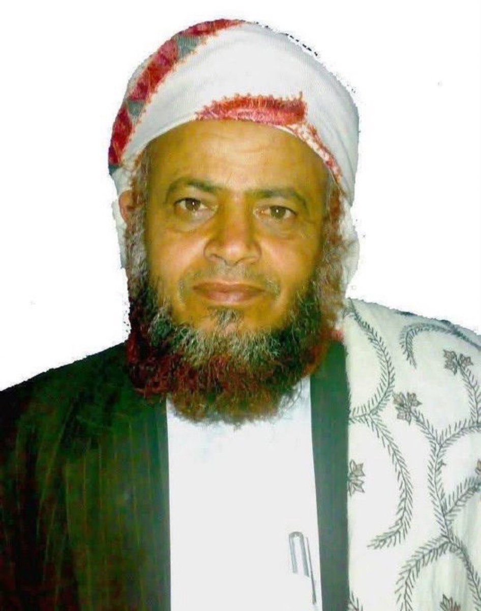 يقولون انه حفظ القرآن الكريم؟؟
لكنه لم يحفظ دماء 3 اشخاص من رجال الأمن؟؟

#الأخوان_المسلمين_دمار_الأوطان 
الأخوان الكاذبون يتاجرون في الدين 
حسبنا الله ونعم الوكيل
