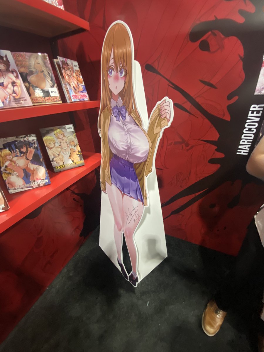 ethandancerush's tweet photo. Went to #AnimeExpo2025 today. I went to the @FAKKU booth and was pretty excited to see @Victim_Girls make a special appearance. Went to 9:00 PM Panel after a long day. Glad to say it was worth the stay! https://t.co/sxe2p2S4As
