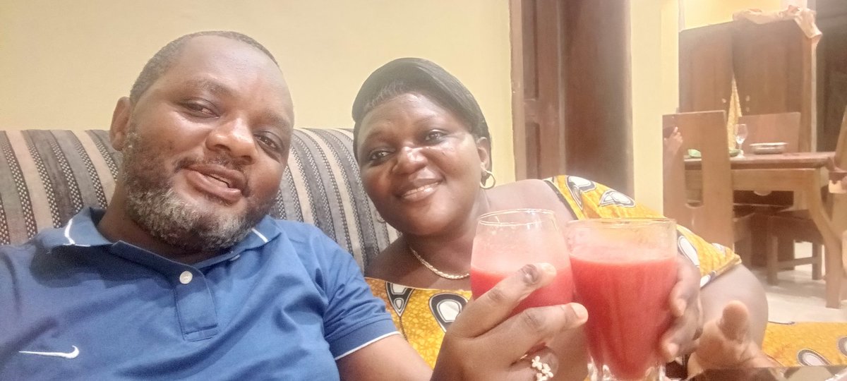 Un jour spécial pour une Être spéciale, une amie, collègue de l'auditoire devenue épouse et mère de nos enfants ; heureux et joyeux anniversaire à toi Maître Maguy BITUKO FEZA, devenue OMP MBF. Laissez le Seigneur combler encore et encore les désirs de votre cœur ❤️🎂🎂🎂🎂🎂