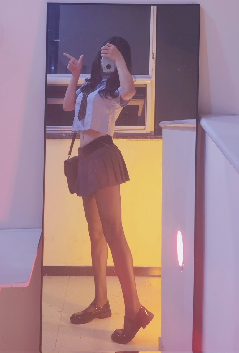 6000粉啦，打算开一个新系列图哦，《女警官夜间调查任务》，之后会在推特定期更新哦，欢迎大家前来关注啦！
#雌堕 #女装 #反差  #伪娘  #男の娘
#可爱的男孩子 #制服 #黑丝