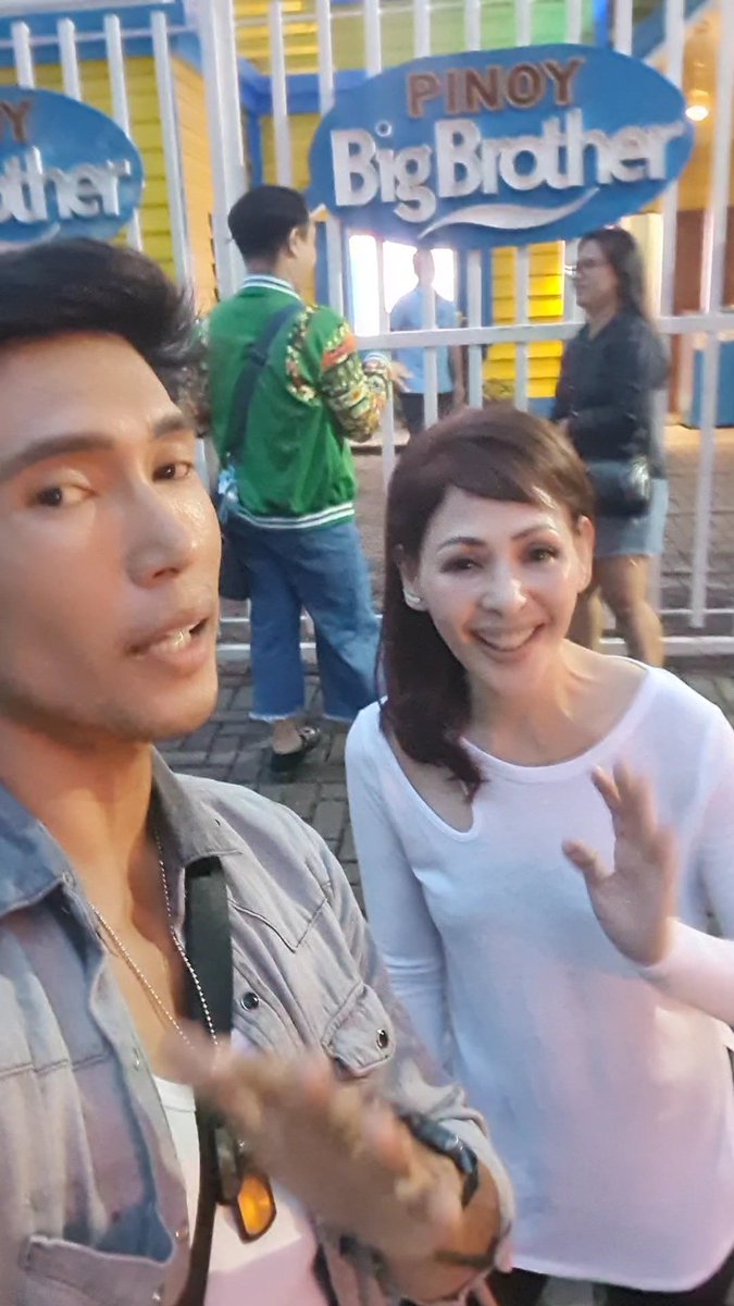 jakerines's tweet photo. Mommy ni #AzMartinez kasama ang #ChismosongkapitBahayniKuya 💚💚
.
#AZVER 
#AzRalph 
#AzMartinez 
#PBBCollabBig4 
#PBBCelebrityCollabEdition 
#abscbn
#Sparkle 
#abscbnnews https://t.co/fCbMgBdt8p