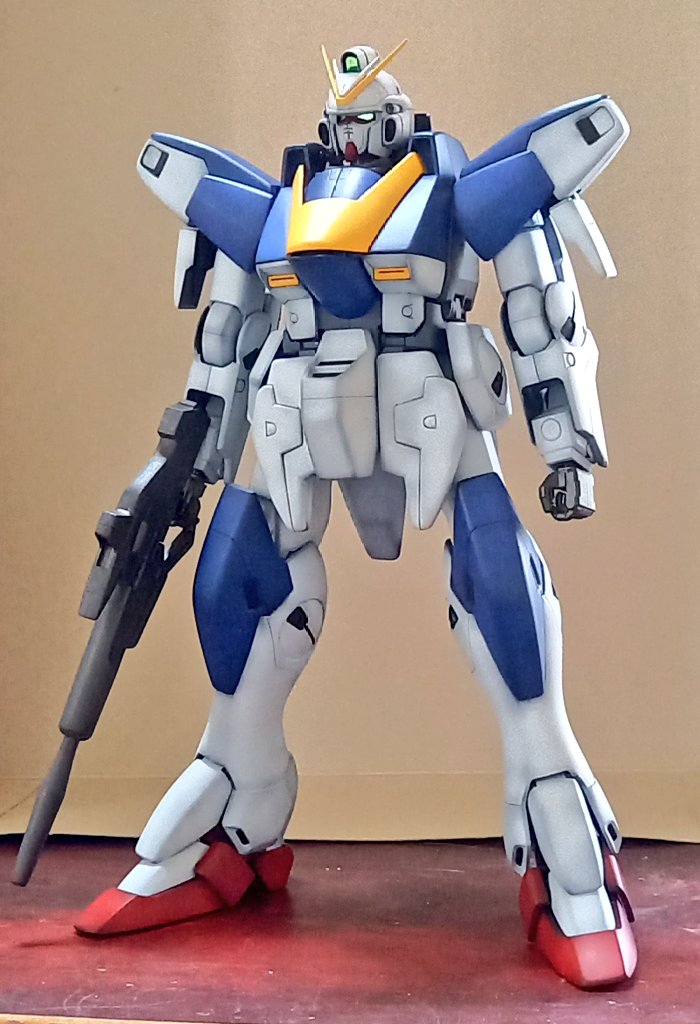 Gdb42Gh's tweet image. 1/60 V2ガンダム
経年劣化のパキパキABSに心折れかけたけど、どうにかこうにか完成出来た