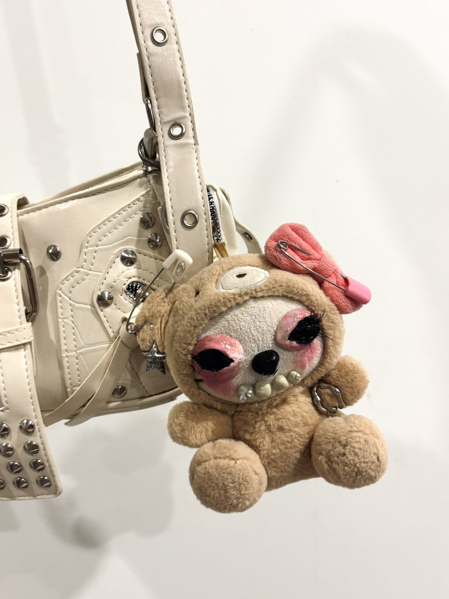 Anastasia NFTart | SuperRare 💎 | NFT.NYC (@anastasianftart) on Twitter photo 