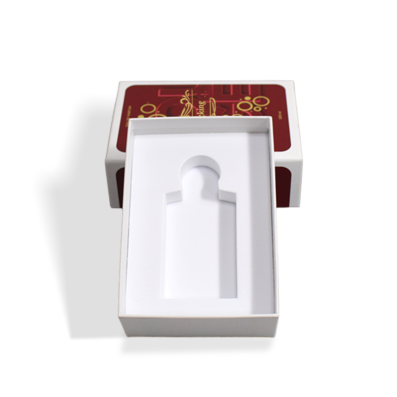 cfpackaging's tweet image. ✨Premium Elegant Printed Perfume Box —— Let packaging become your second business card
🎁The customized EVA foam lining in the box is like a second skin, perfectly fitting the curves of each bottle of perfume. 
📐Size：12X17X5.7 cm
#perfumebox #perfumeboxes #perfumepackaging