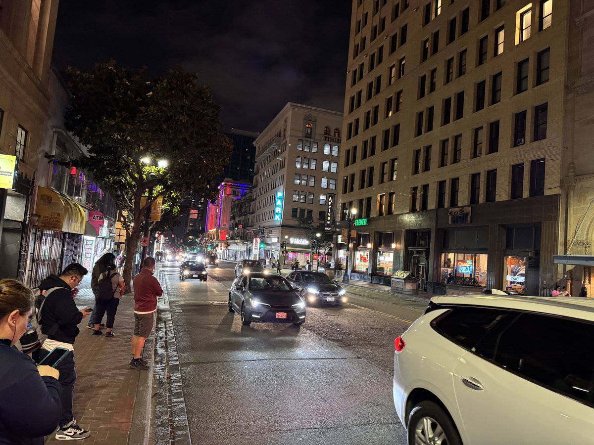 DriveWalkTransit (@agentbaz) on Twitter photo The buses were busy tonight. So were the streets! Thanks <a href="/sdmts/">San Diego MTS</a> for being there tonight for the 4th Of July! 🇺🇸👏 The buses were busy tonight. So were the streets! Thanks <a href="/sdmts/">San Diego MTS</a> for being there tonight for the 4th Of July! 🇺🇸👏