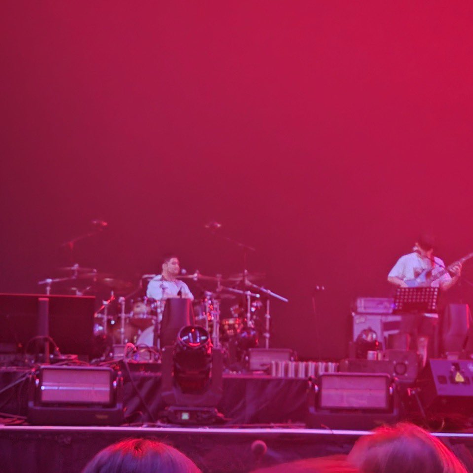 W00LOOKS's tweet photo. ATEEZ ARRIVED AT SOUNDCHECK AND THERE IS A LIVE BAND ??????????? https://t.co/hgi9COES5p