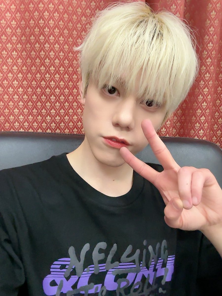 오늘도 달려보자구요!😻

#NFlying #엔플라잉 #차훈 #ChaHun
