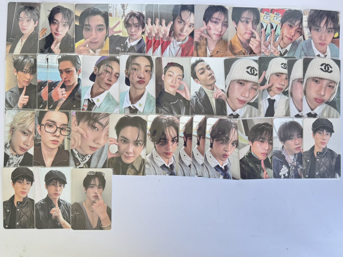lee0913_'s tweet photo. THEBOYZ 過去トレカ　交換　買取

譲　画像のもの
求　買取　または　同異種ヒョンジェ

¥100\1枚　+送料

お気軽にお声がけください！
過去トレカも別ポストあります！ https://t.co/npApFNZrTB