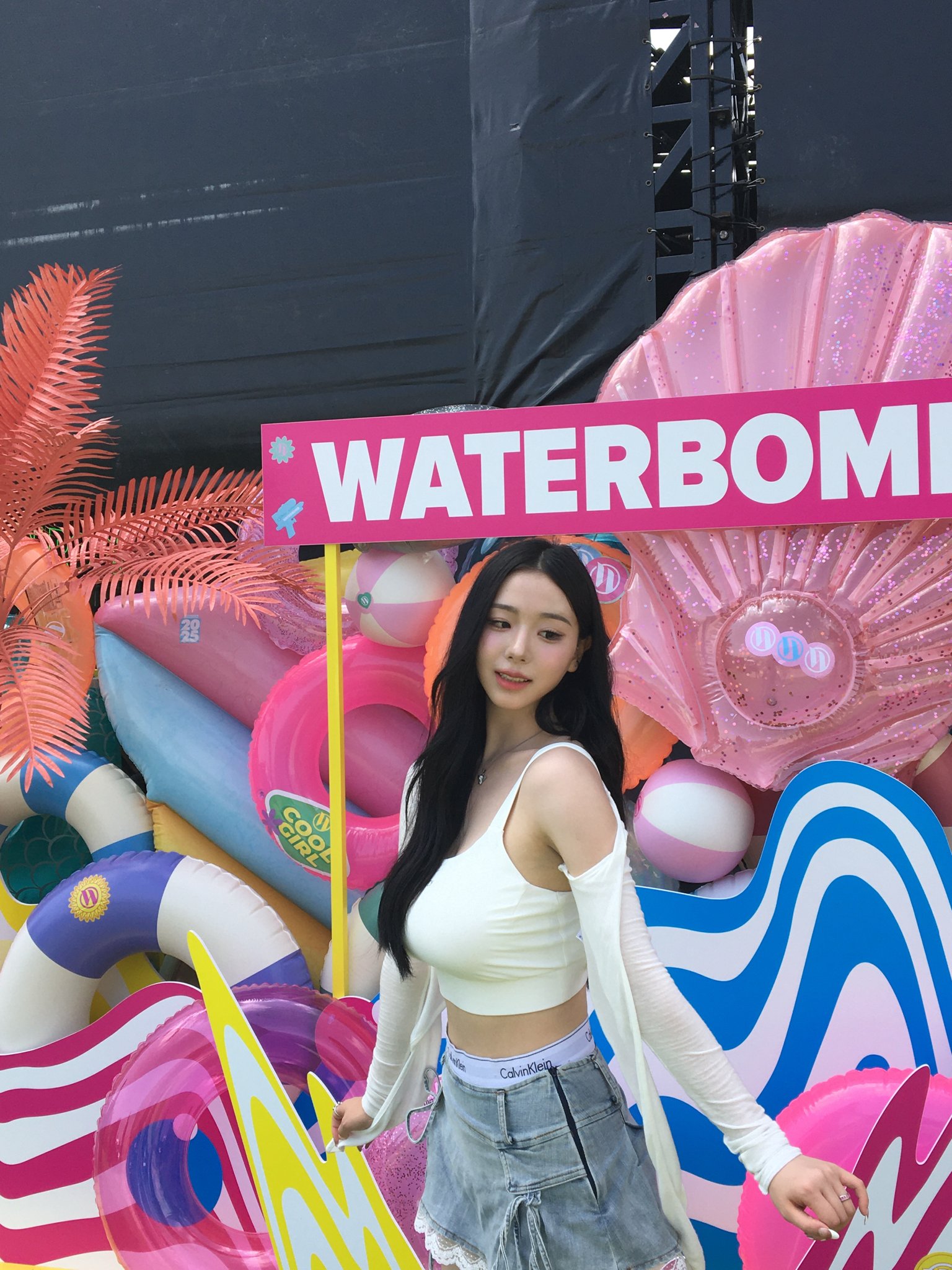 GvErSksaAAAy8UX?format=jpg&name=large