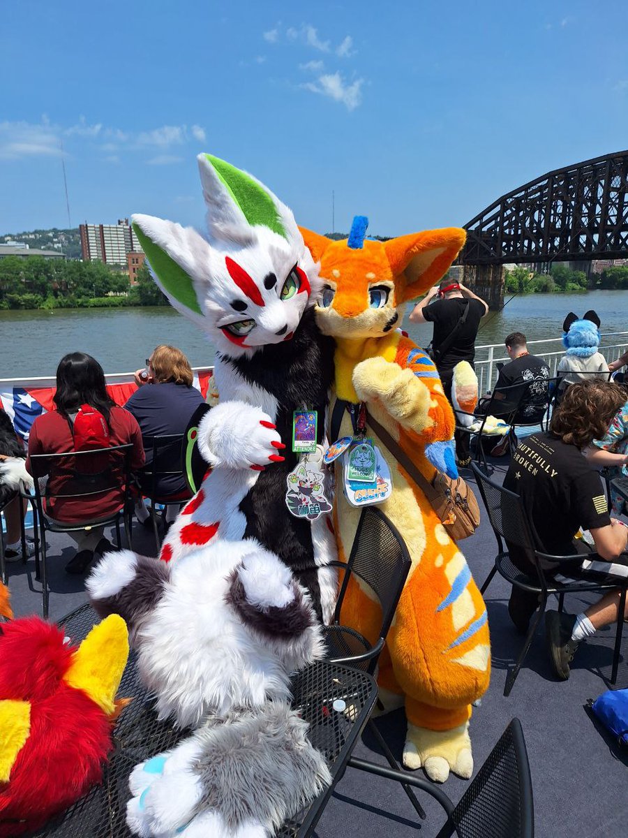 Anthrocon cruise with the wwpass fox #AC2025