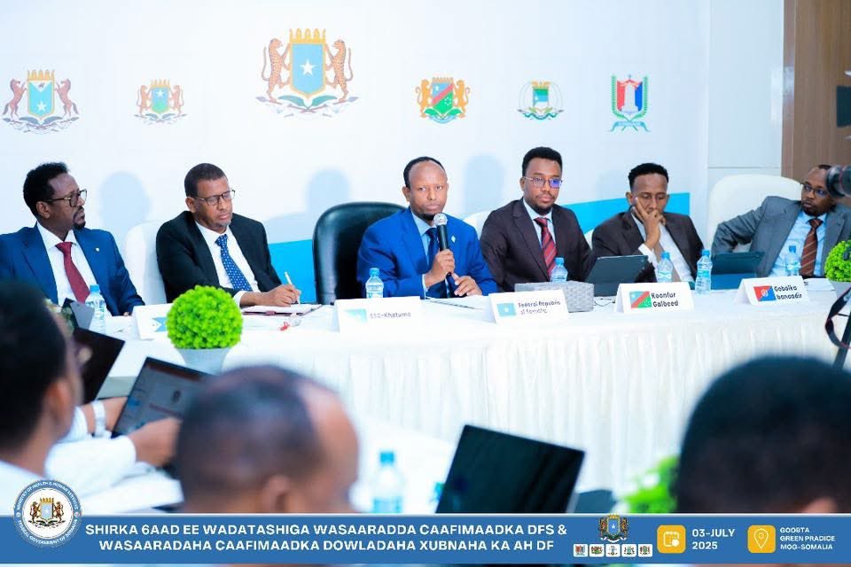 MoH_Somalia's tweet photo. The 6th Intergovernmental Health Sector Coordination Meeting between Federal &amp; State Ministries of Health officially convened in Mogadishu, focusing on strengthening collaboration and advancing quality health services across Somalia. https://t.co/OUXaJYEy3S