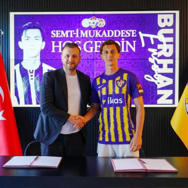 MHP Kayseri Milletvekili Baki Ersoy’un oğlu Burhan Ersoy ikas Eyüpspor’a transfer oldu. Hayırlı /Uğurlu olsun. Yolu açık olsun🧿👏